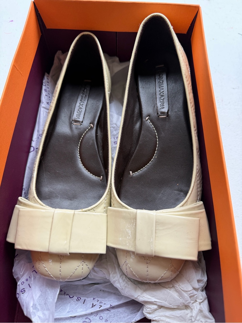 BCBGMaxAzria Cream Patent Bow Flats